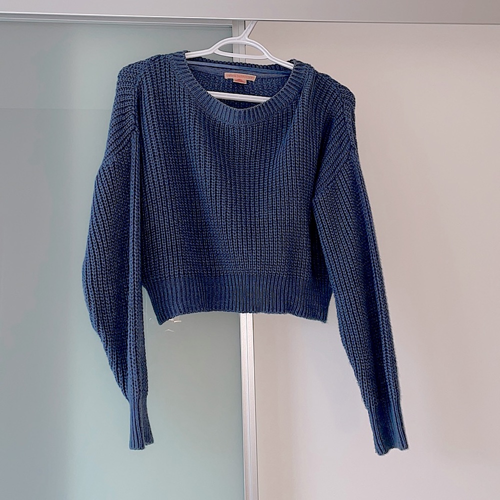 Urban Outfitters sweater xs